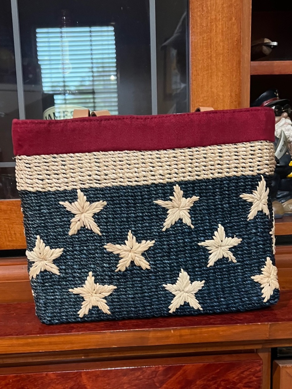 Patriotic natural straw